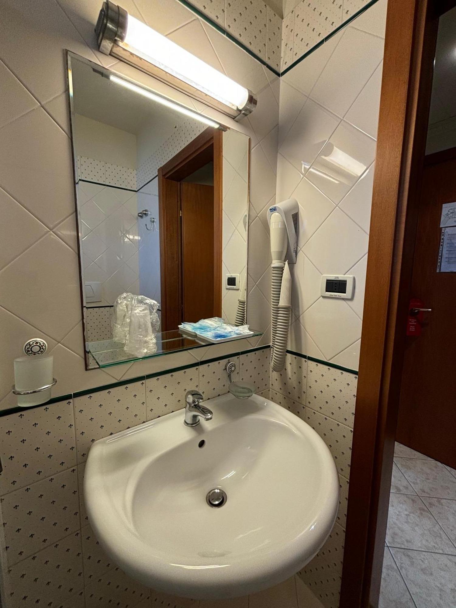 Hotel Valle Rossa San Giovanni Rotondo Ngoại thất bức ảnh