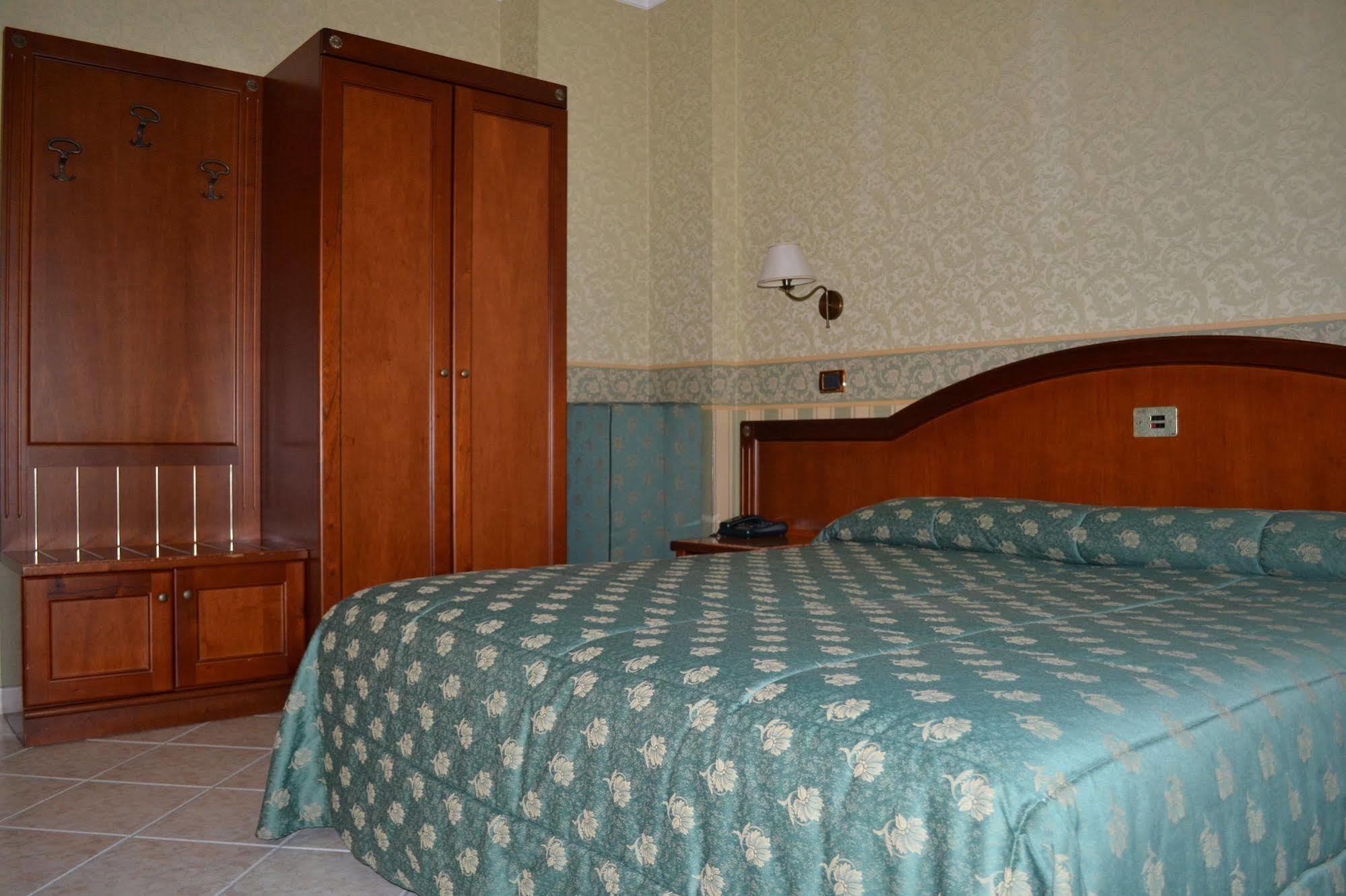 Hotel Valle Rossa San Giovanni Rotondo Ngoại thất bức ảnh